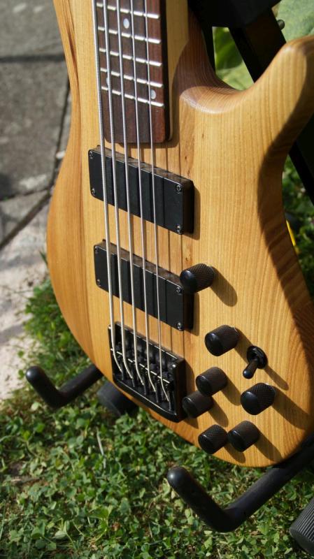 5-Saiter Bass – Uwe Beger