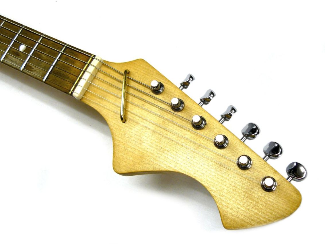 Restaurierte alte Jolana Gitarre (2)